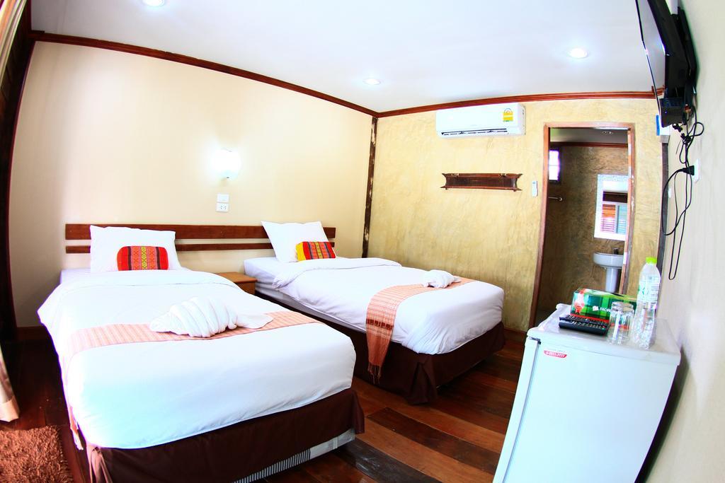 Tanita Lagoon Resort Udon Thani Quarto foto